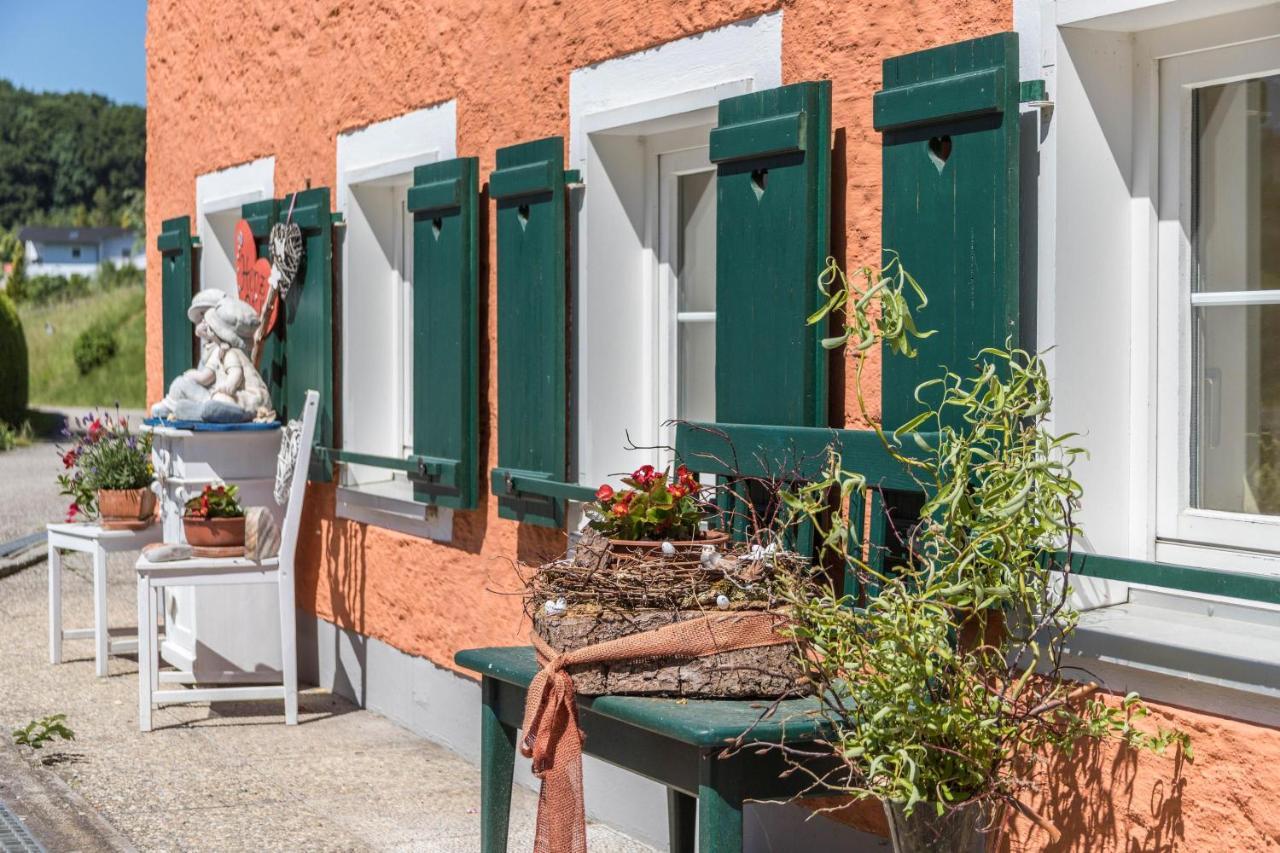 Fewo Im Gaestehaus Maximilian Eggelsberg Exterior foto